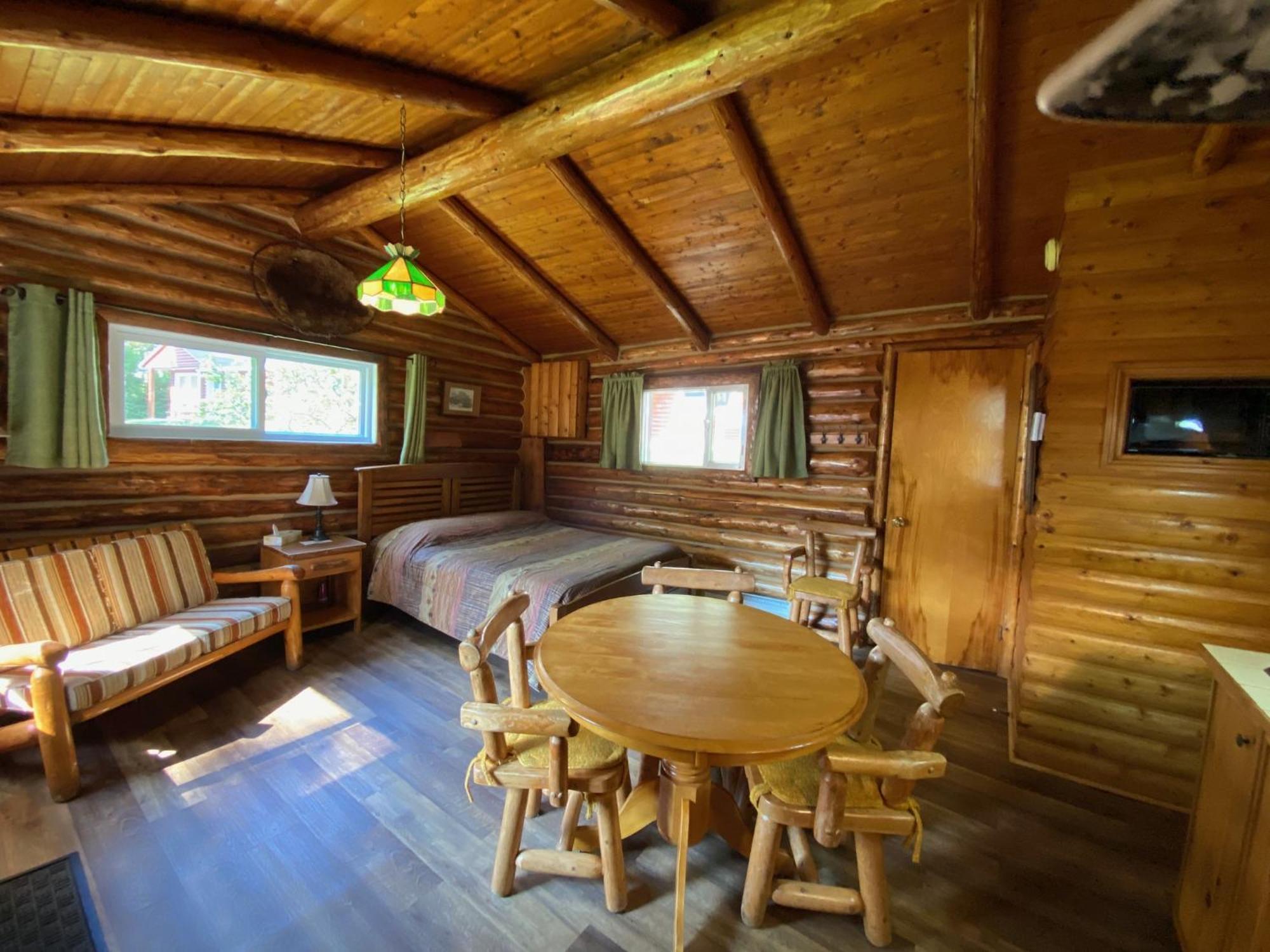 Kan-A-Mouche Pourvoirie Auberge Et Chalets Saint-Michel Værelse billede