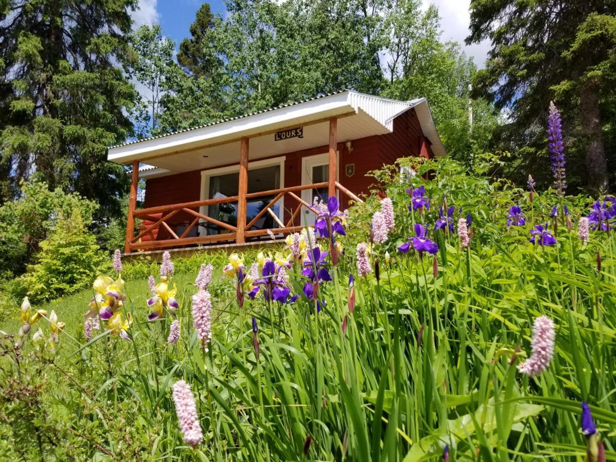 Kan-A-Mouche Pourvoirie Auberge Et Chalets Saint-Michel Eksteriør billede